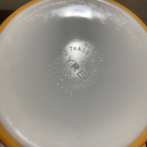 Vintage, Set of 3, Pyrex, Lidded, Town and Country Casserole Dishes/Bowls - Picture 6 of 16